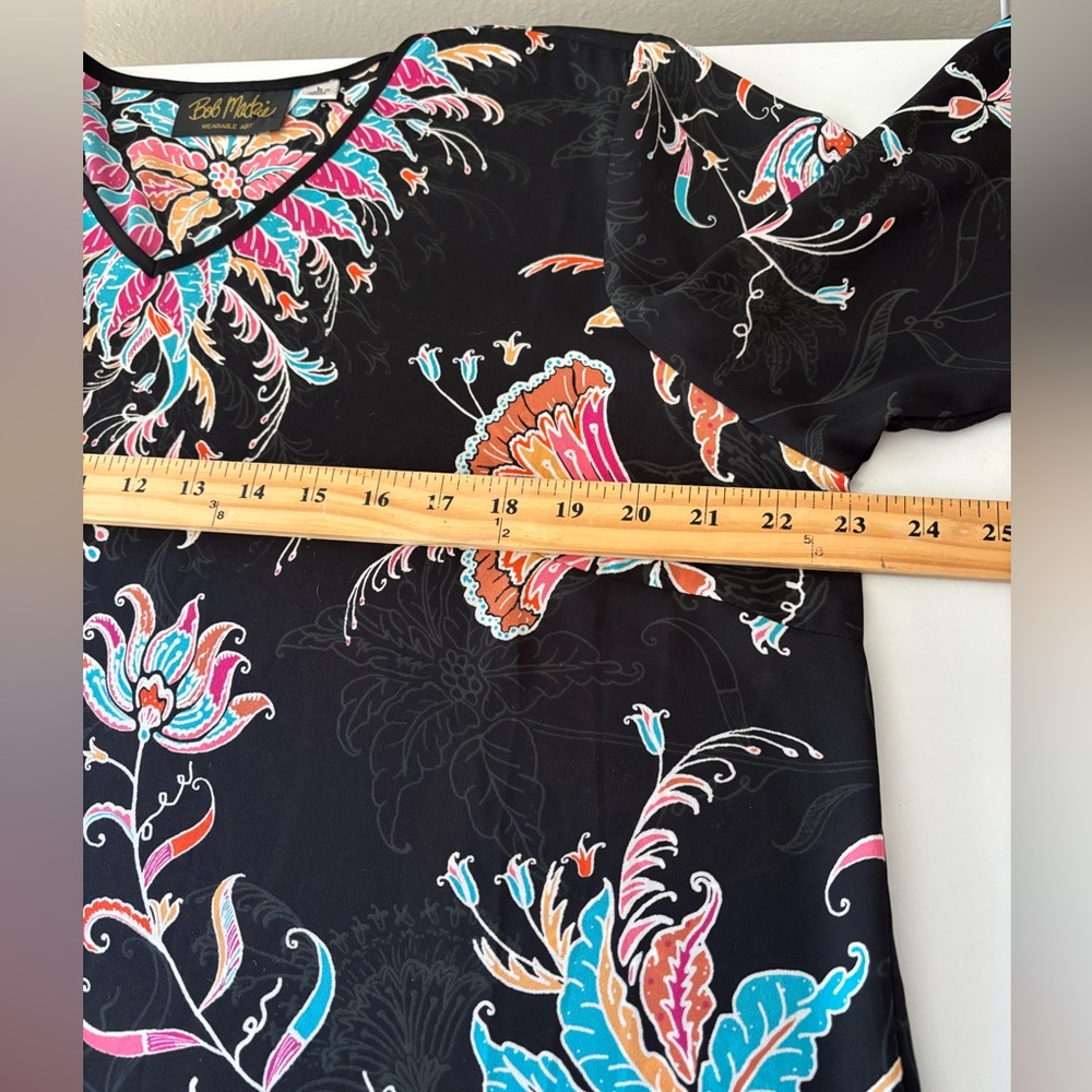 Bob Mackie Wearable long sleeve top size Large - Picture 4 of 8